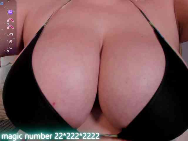 anyi-sweet-tits webcam