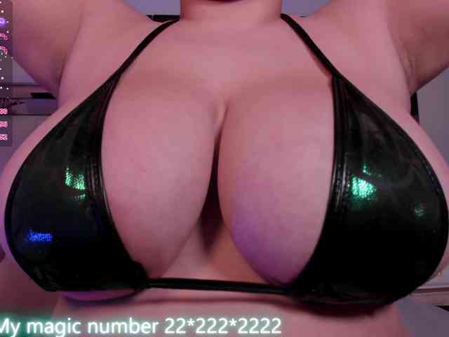 anyi-sweet-tits webcam