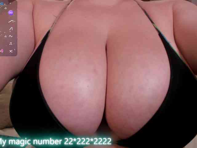 anyi-sweet-tits webcam