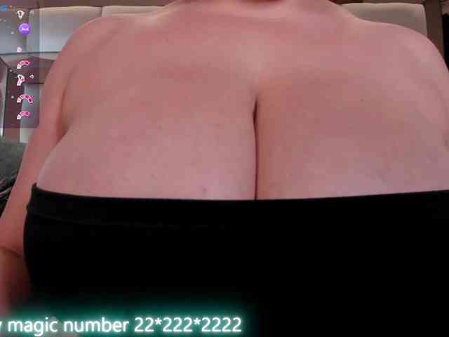 anyi-sweet-tits webcam