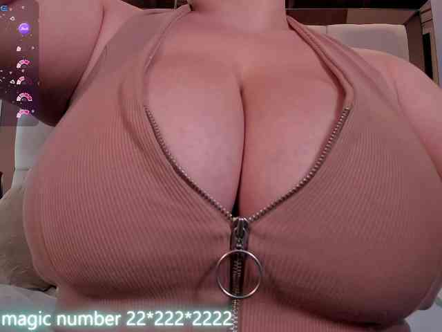 anyi-sweet-tits webcam