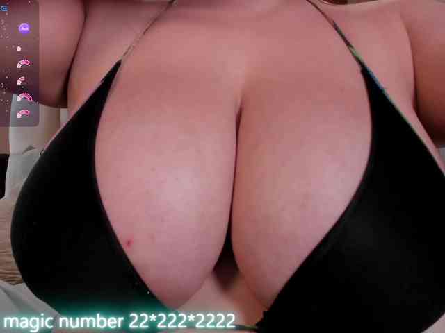 anyi-sweet-tits webcam