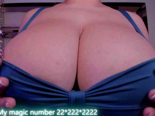 anyi-sweet-tits webcam
