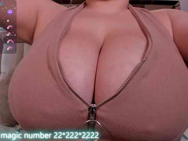 anyi-sweet-tits webcam