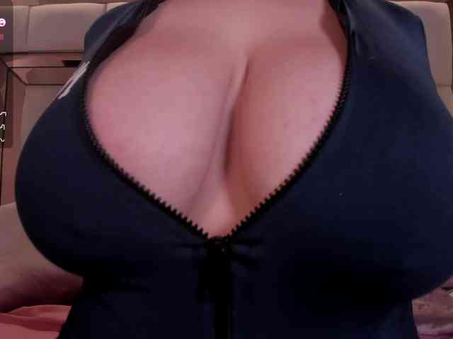 anyi-sweet-tits webcam