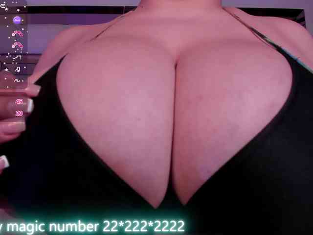 anyi-sweet-tits webcam