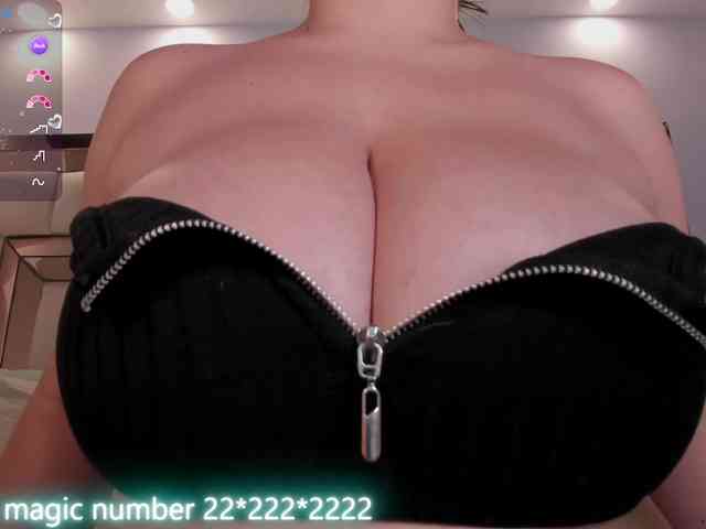 anyi-sweet-tits webcam