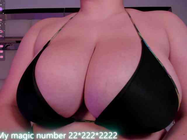 anyi-sweet-tits webcam