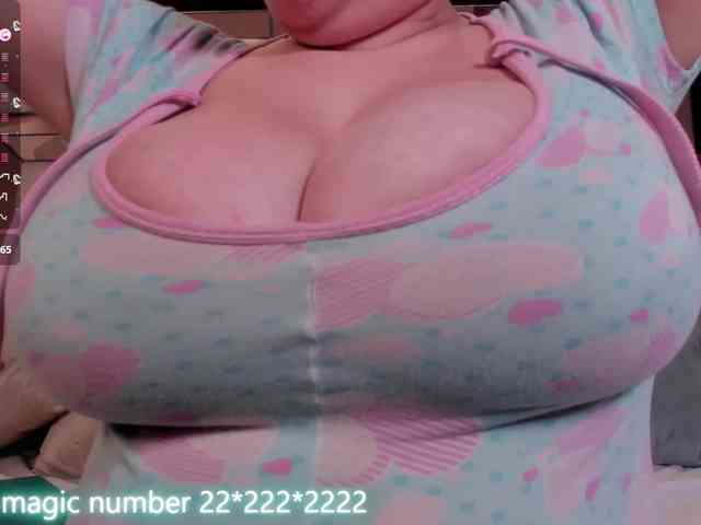 anyi-sweet-tits webcam