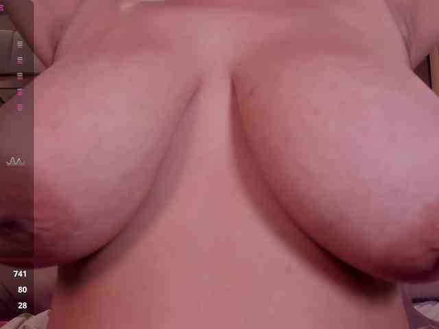 anyi-sweet-tits webcam