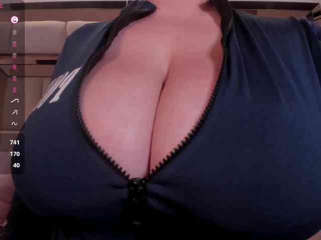 anyi-sweet-tits webcam