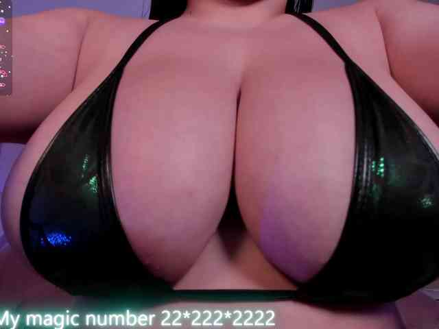 anyi-sweet-tits webcam
