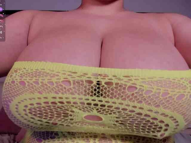 anyi-sweet-tits webcam