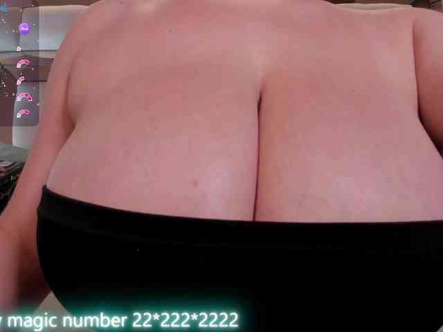 anyi-sweet-tits webcam