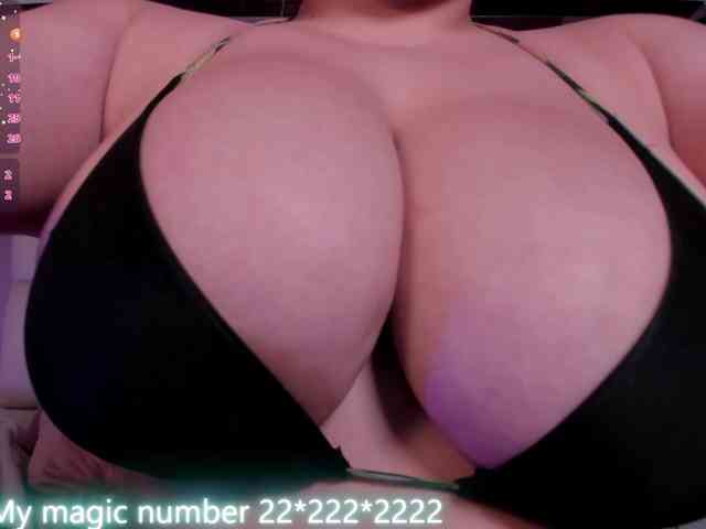 anyi-sweet-tits webcam