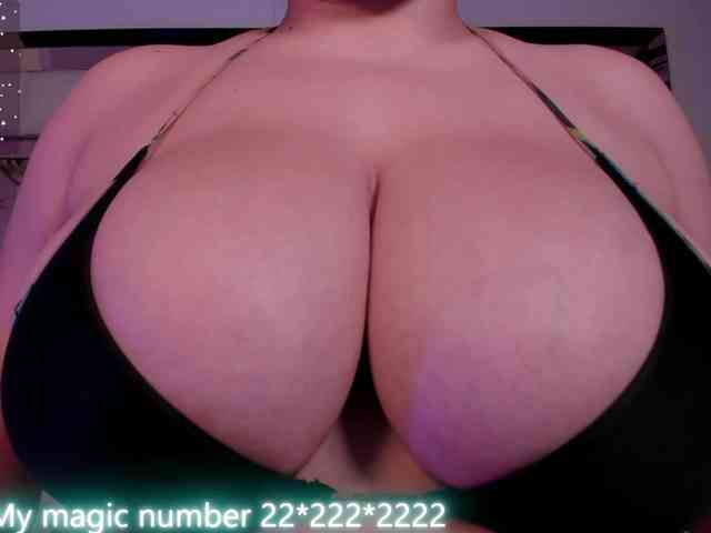 anyi-sweet-tits webcam