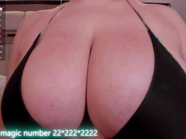 anyi-sweet-tits webcam