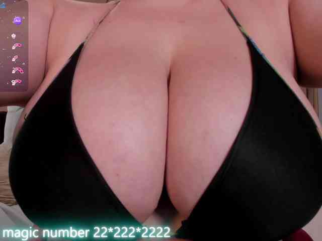 anyi-sweet-tits webcam