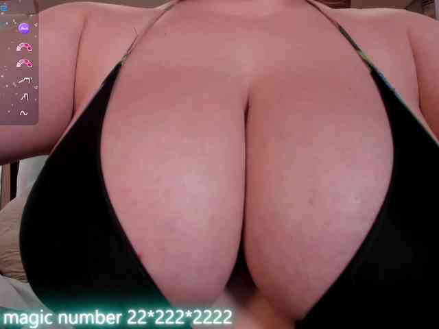 anyi-sweet-tits webcam