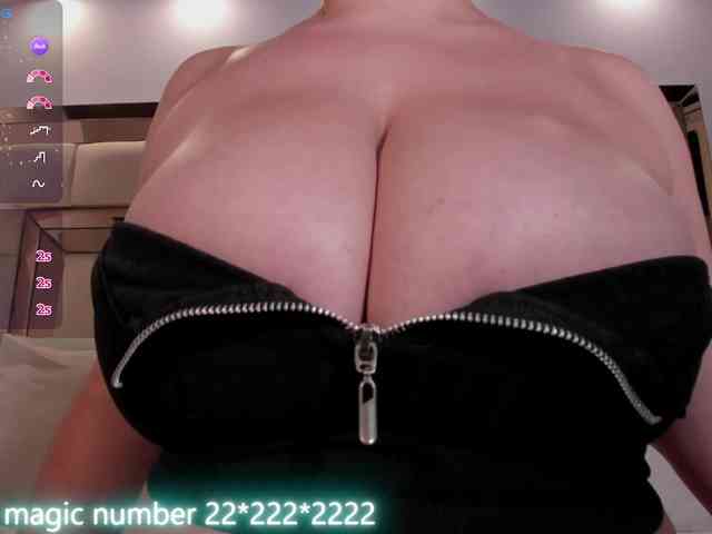 anyi-sweet-tits webcam