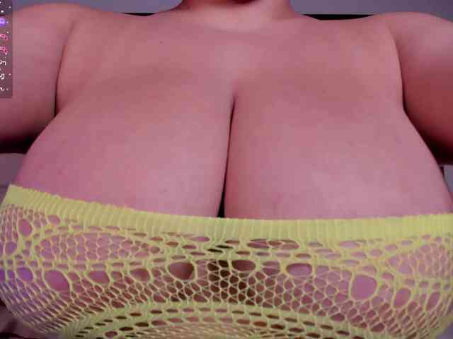 anyi-sweet-tits webcam