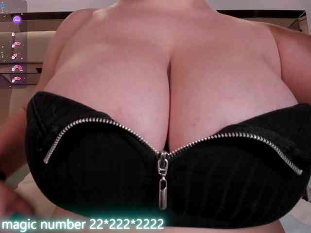 anyi-sweet-tits Live Webcam on BongaCams