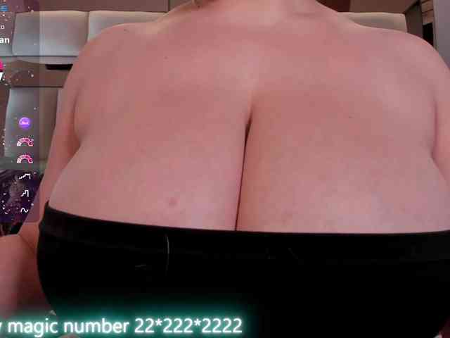 anyi-sweet-tits webcam