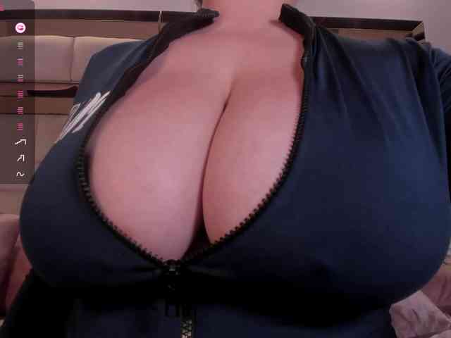 anyi-sweet-tits webcam