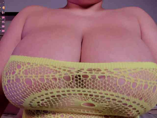 anyi-sweet-tits webcam
