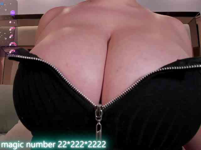 anyi-sweet-tits webcam