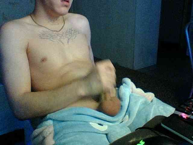 Maxs7085 Live Webcam on BongaCams