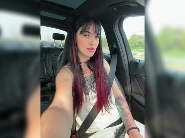 Travel-Couple's BongaCams show and profile