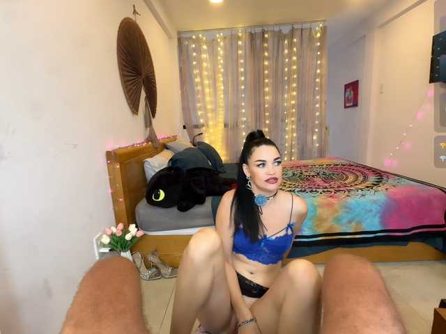 Travel-Couple live cam