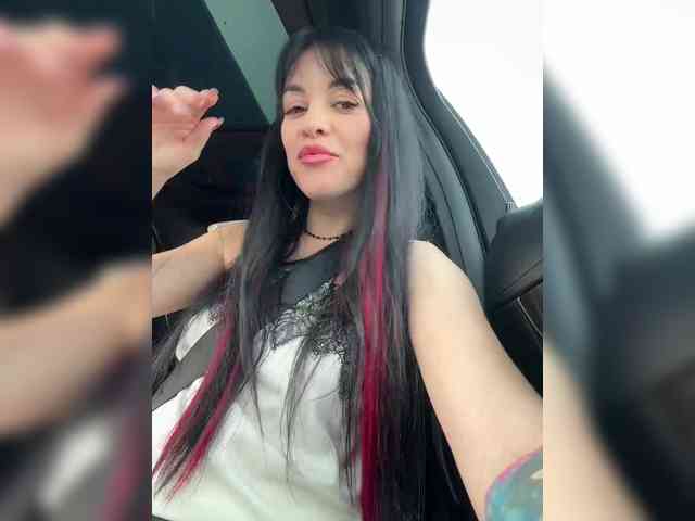 Travel-couple webcam