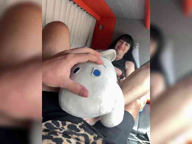 Travel-Couple Live Webcam on BongaCams