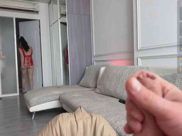 Travel-couple webcam