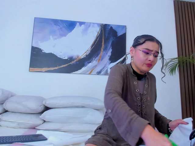Renata-Saenz webcam bongacams model stream image