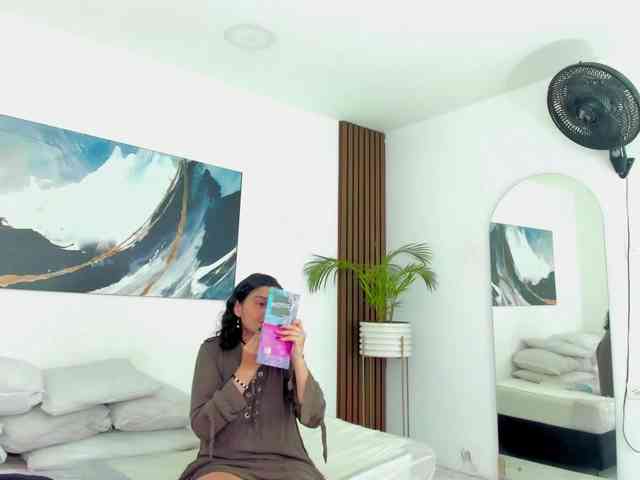 Renata-Saenz webcam
