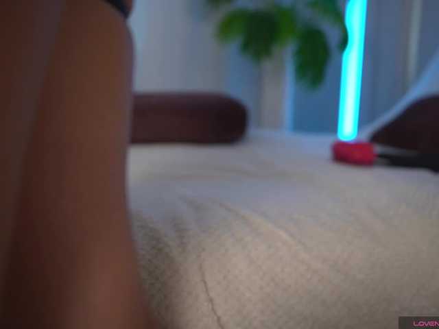 1Orgasm1's BongaCams show and profile