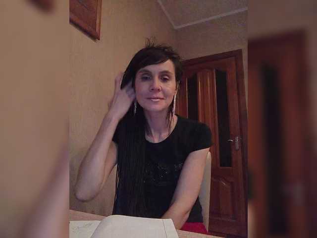 Hellenalonenochka's BongaCams show and profile