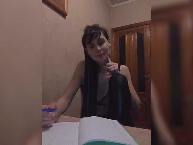 Hellenalonenochka Live Cam on BongaCams