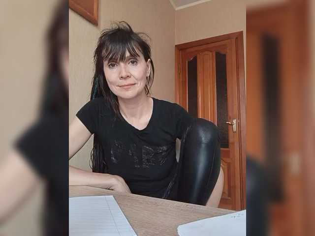 Hellenalonenochka's BongaCams show and profile