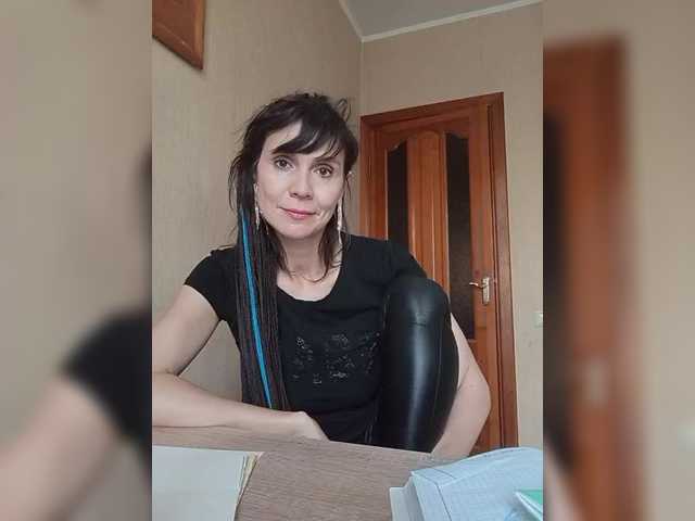 Hellenalonenochka's BongaCams show and profile