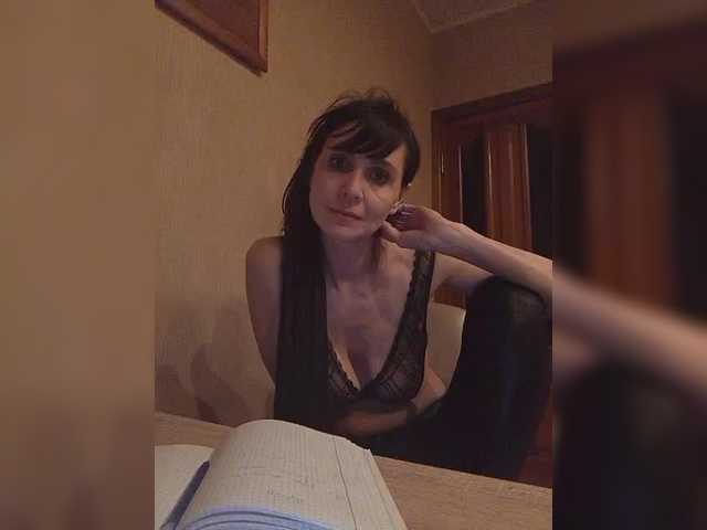 Hellenalonenochka's BongaCams show and profile