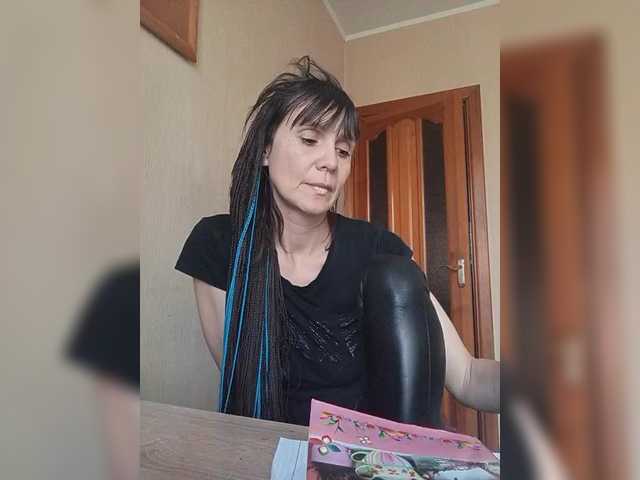 Hellenalonenochka's BongaCams show and profile