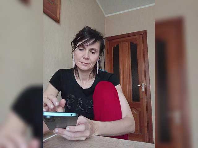 Hellenalonenochka's BongaCams show and profile