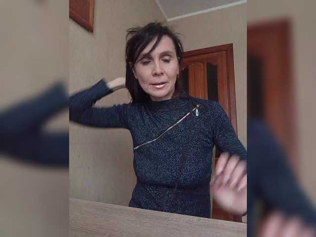 Hellenalonenochka's BongaCams show and profile