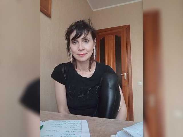 Hellenalonenochka's BongaCams show and profile