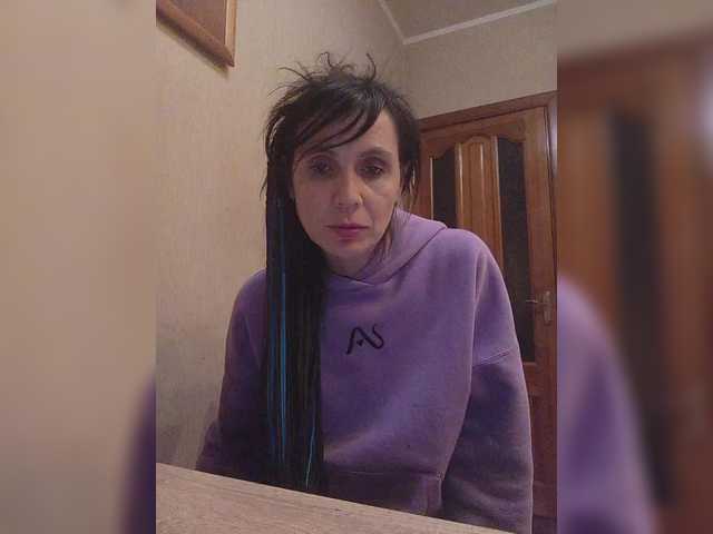 Hellenalonenochka's BongaCams show and profile