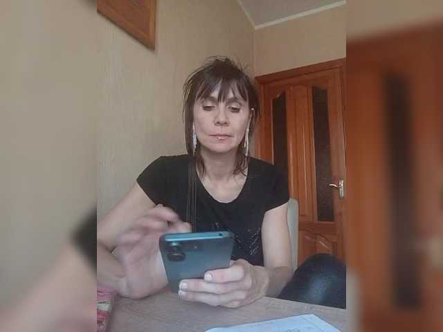 Hellenalonenochka's BongaCams show and profile